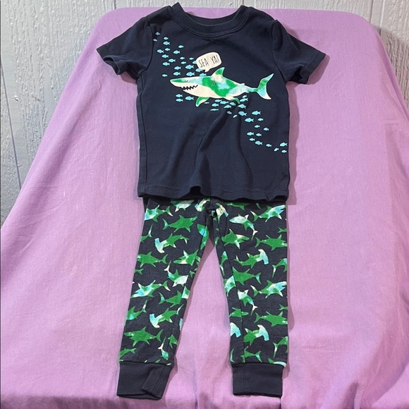 5 for $10 💜 Wonder Nation Shark Pajama Set Size 2T - Picture 1 of 7